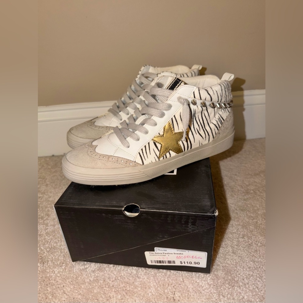 ShuShop Zebra Paulina High-Top Sneakers Size 9